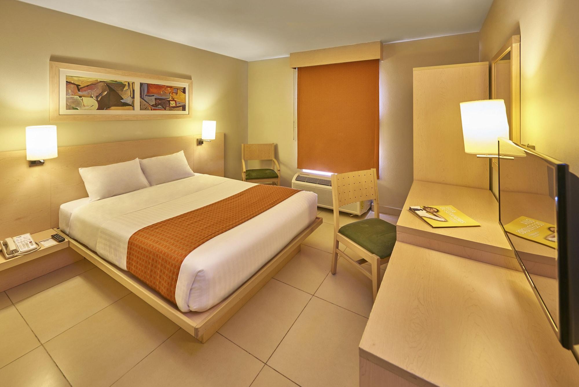 City Express By Marriott Mazatlan Exterior photo