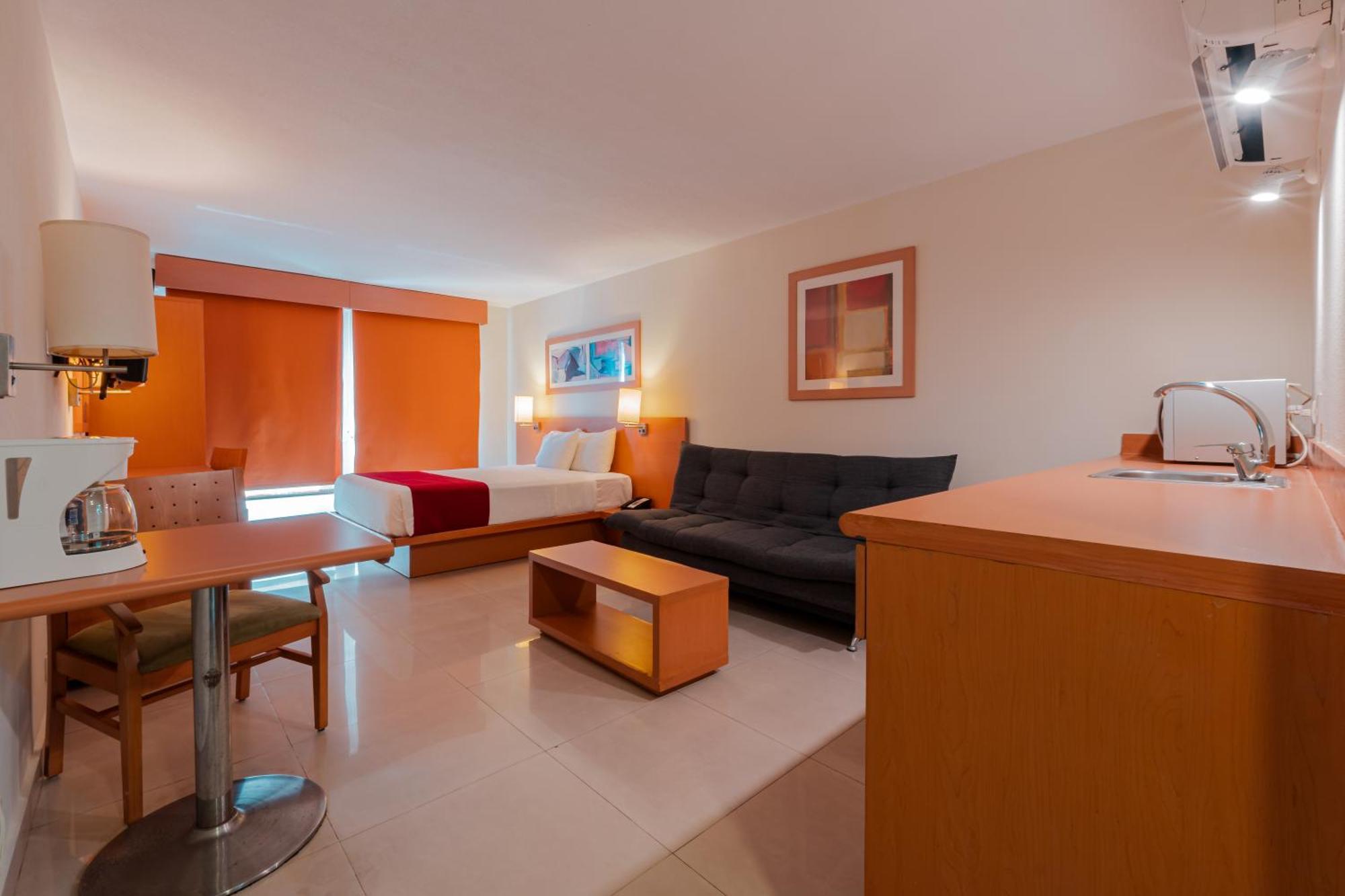 City Express By Marriott Mazatlan Exterior photo