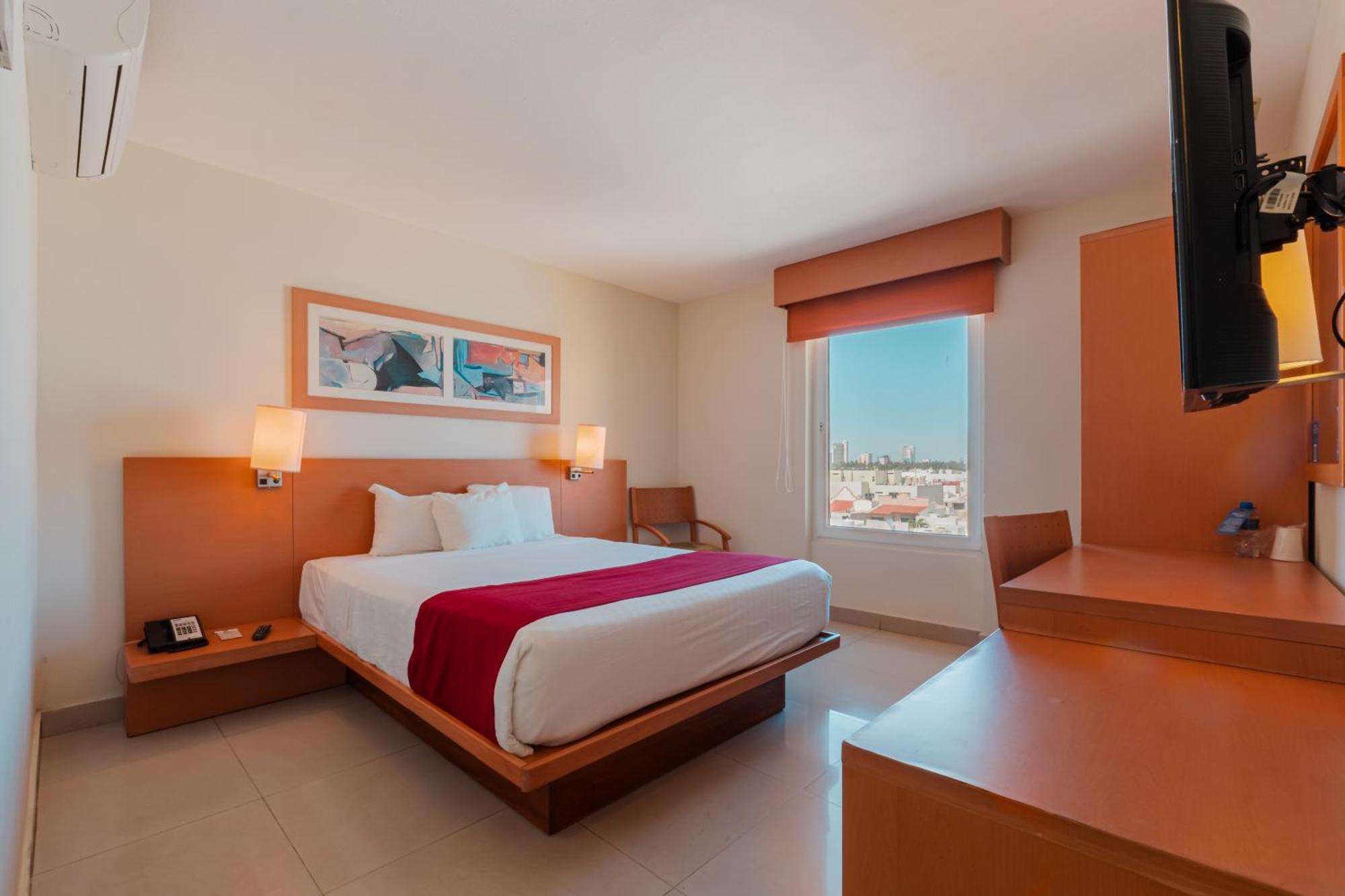 City Express By Marriott Mazatlan Exterior photo