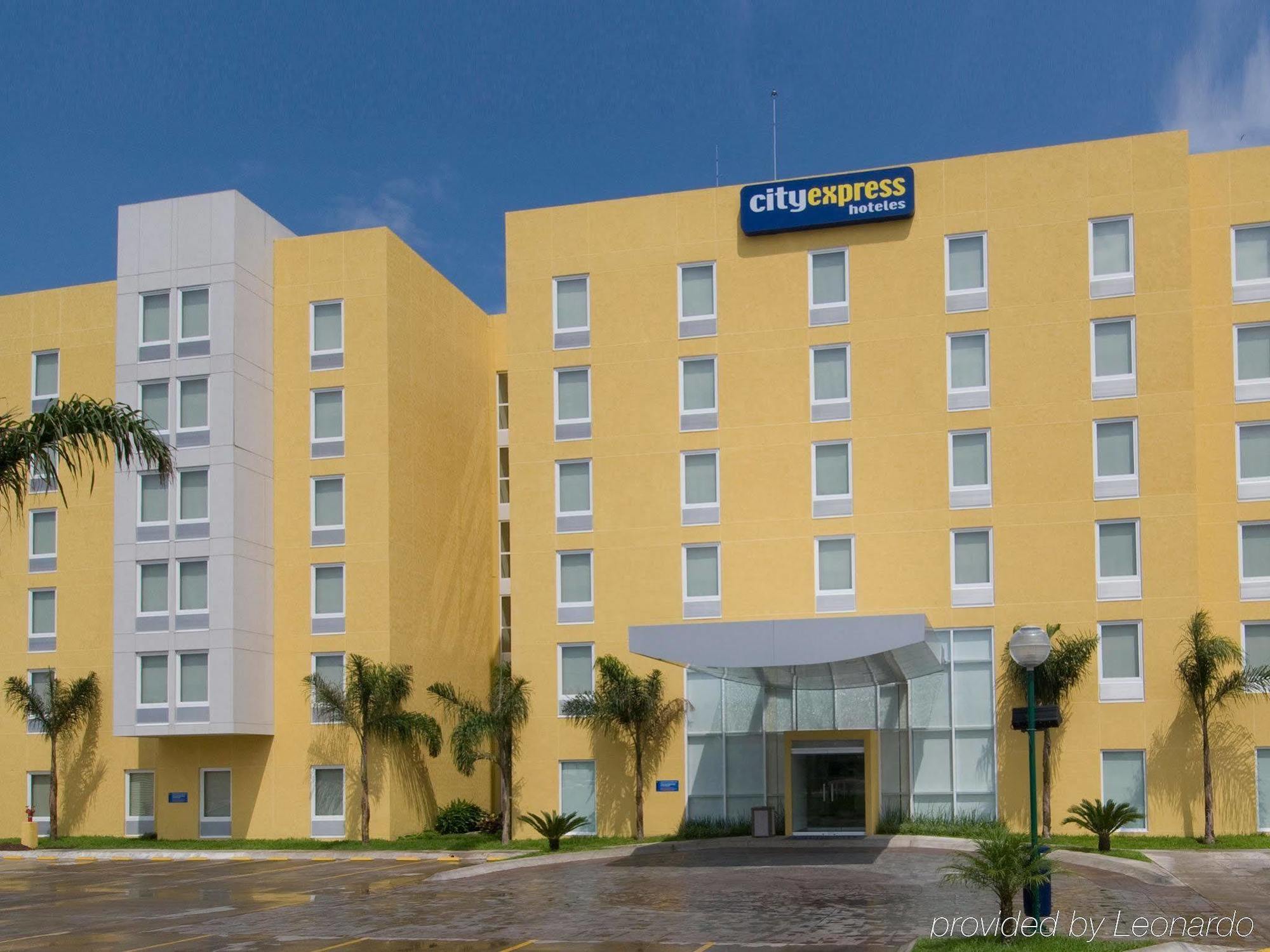 City Express By Marriott Mazatlan Hotel Exterior photo