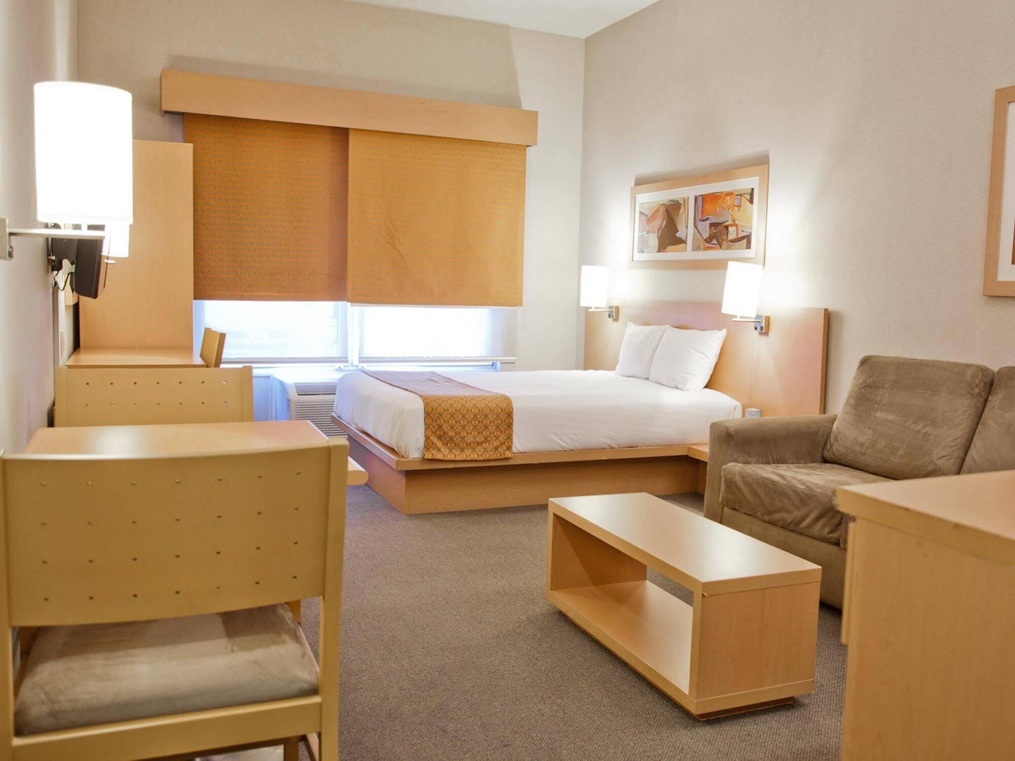 City Express By Marriott Mazatlan Exterior photo