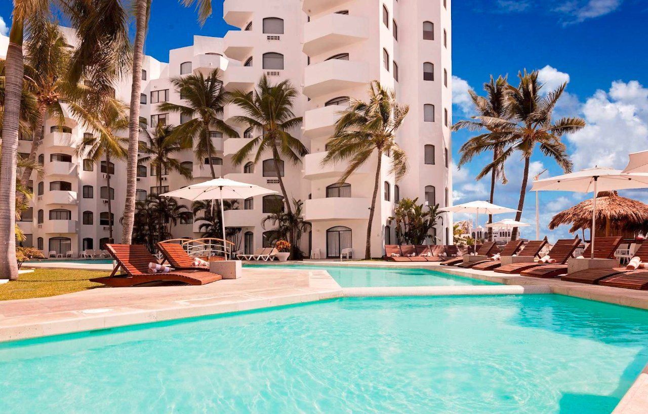 City Express By Marriott Mazatlan Exterior photo